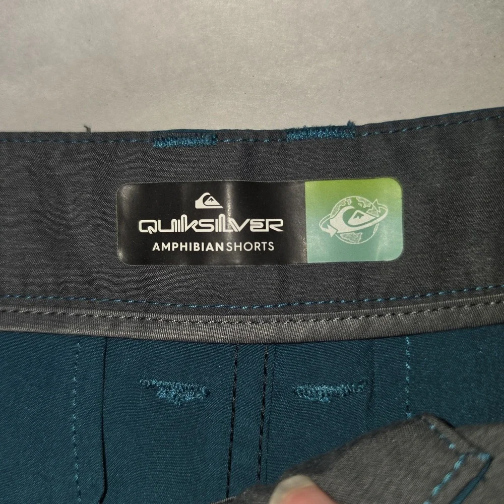 Quiksilver Amphibian Shorts Men 33 Blue Green Teal 4 Way Stretch Surf Swim 6.5